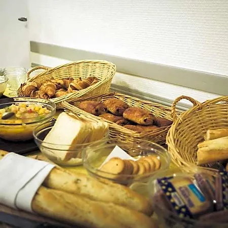 Notre Dame De France Hotel 3*