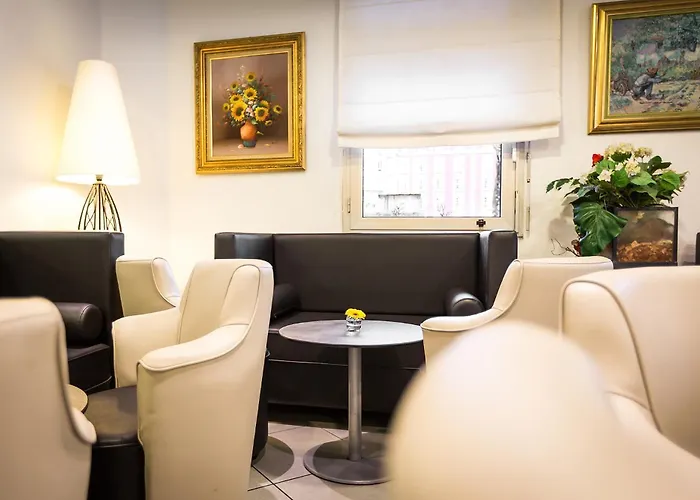 Notre Dame De France فندق 3*