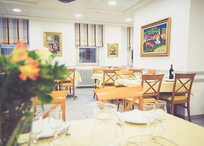 Notre Dame De France 3* لورد