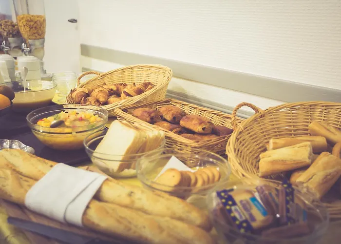 Notre Dame De France Hotel 3*