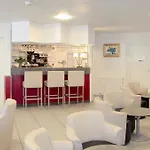 Hotel Notre Dame De France 3*